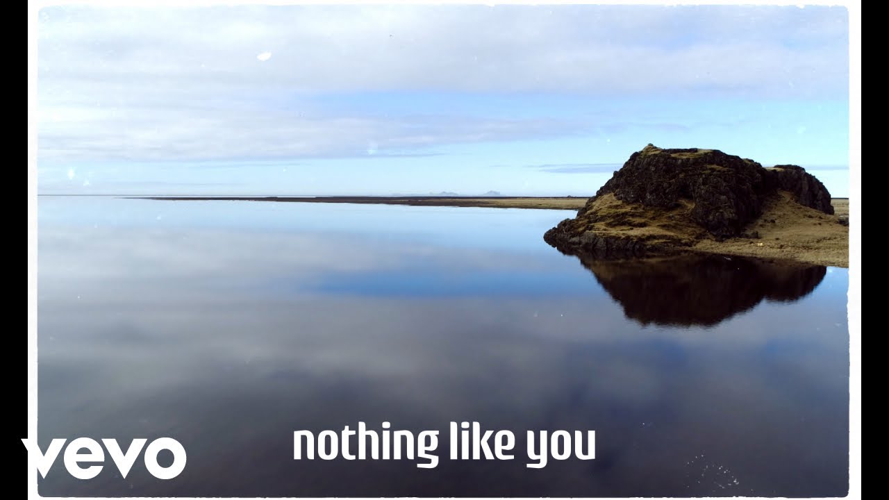 Luke Combs – Nothing Like You (Lyric Video)